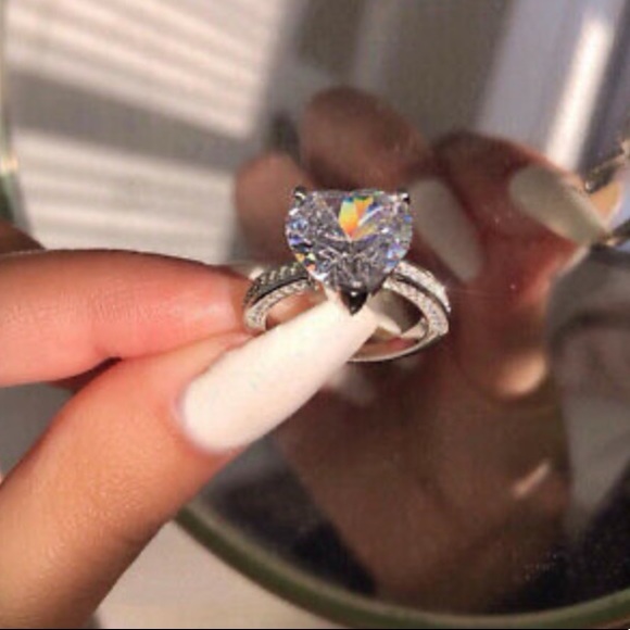 NEW 925 Sterling Silver Heart Ring - Picture 6 of 7